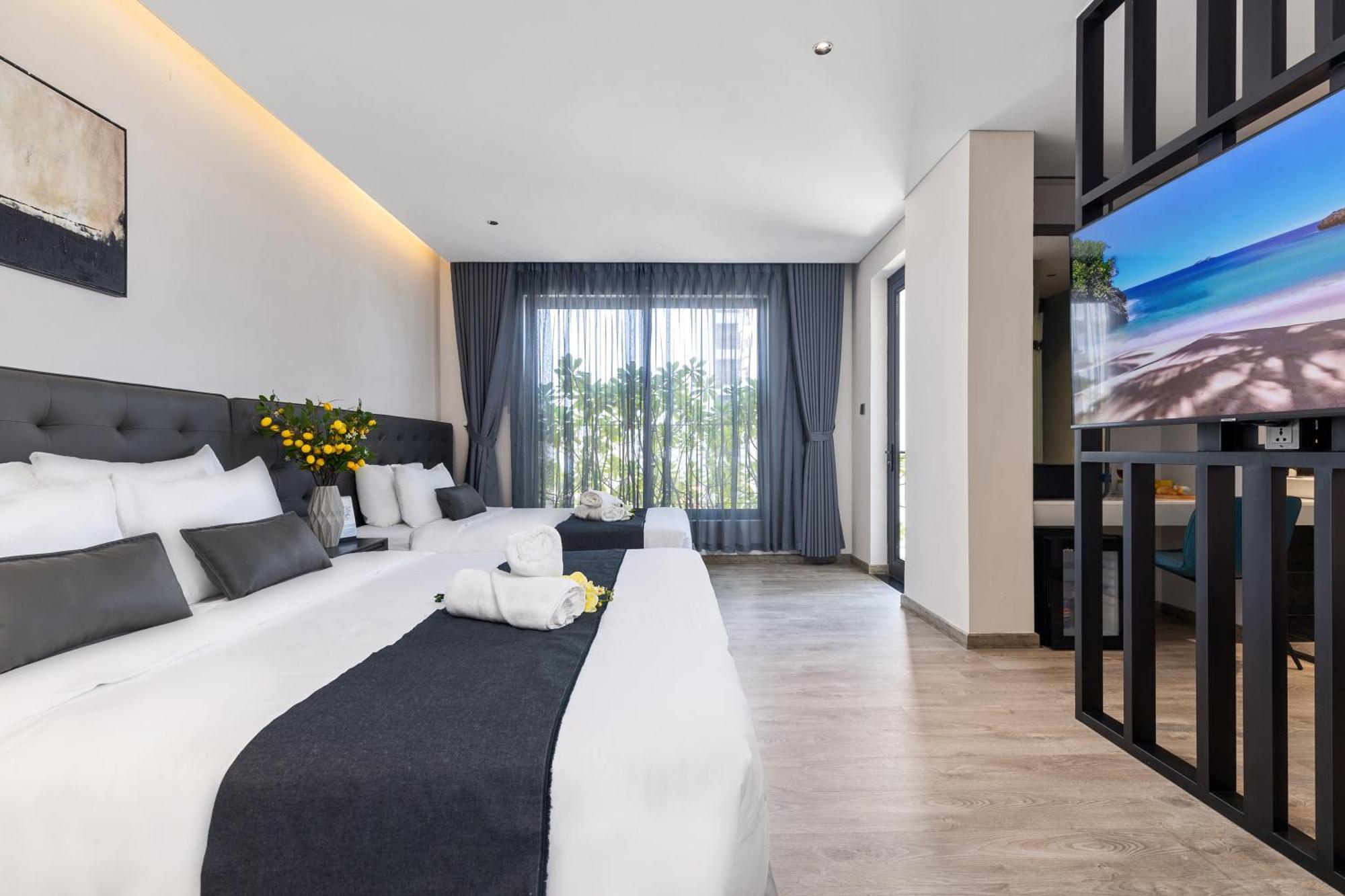 Jbay Beachfront Boutique Hotel Da Nang Exterior photo