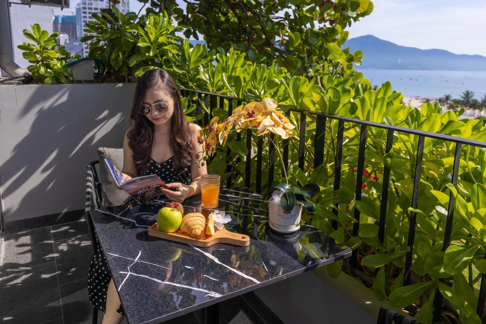 Jbay Beachfront Boutique Hotel Da Nang Exterior photo